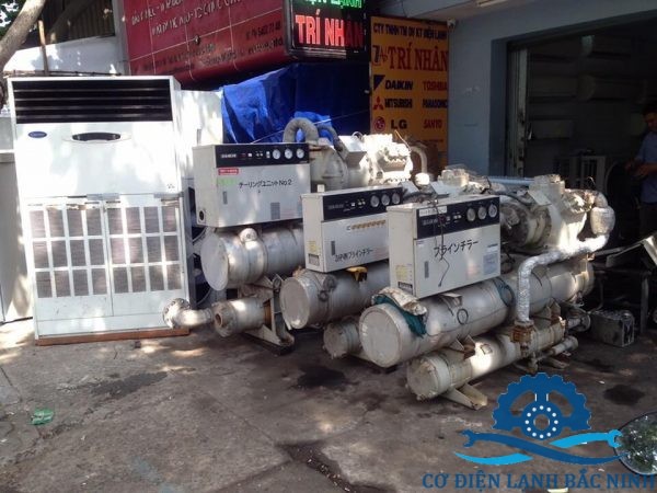 MÁY LÀM LẠNH NƯỚC DAIKIN M3