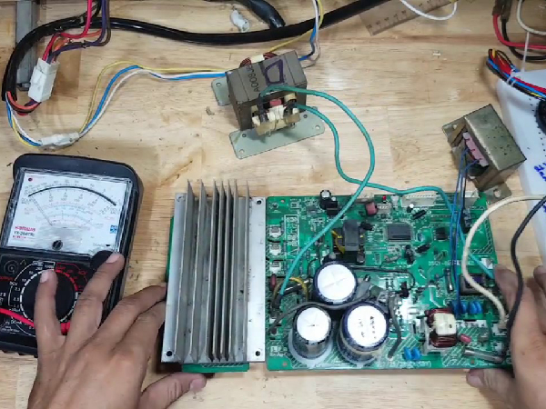 Chia sẻ cách sửa bo máy lạnh tại nhà đơn giản nhất